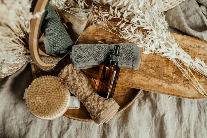 L’huile de rose musquée : le secret naturel pour une peau régénérée et lumineuse
